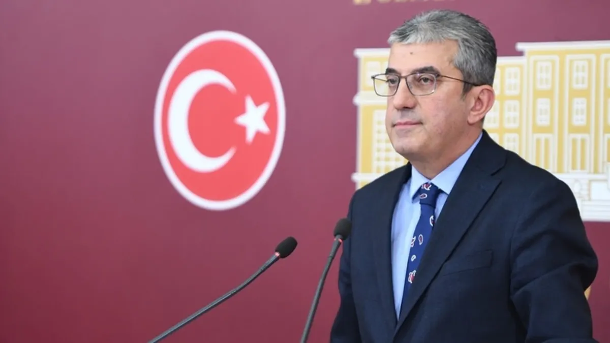 CHP'li Gökhan Günaydın görevine iade edildi