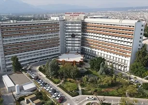 2025 AKDENİZ ÜNİVERSİTESİ taban puanları ve başarı sıralamaları: Önlisans ve lisans bölümleri kontenjanları