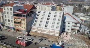 İşte Türkiye’nin konuştuğu o bina! Tek parça halinde...