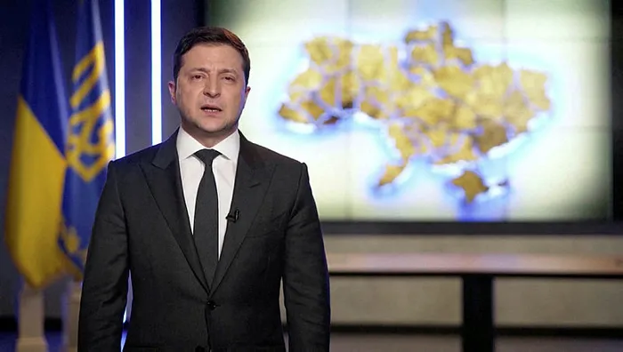 Son dakika: Ukrayna Devlet Başkanı Volodimir Zelenskiy'den direniş çağrısı: Ruslar ağır zayiata uğrayacak - 5