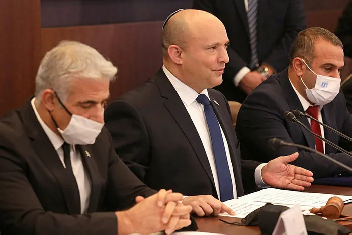 İsrail Başbakanı Bennett: İran ihlallerinin bedelini ödemeli - 1