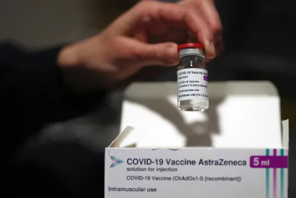 AstraZeneca aşısını tekrar kullanmaya başladılar! Askıya almışlardı - 13
