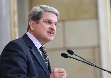 CHP’li vekilin Öksüz belgesi sahte çıktı