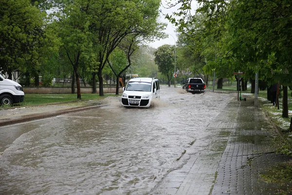 1665068570277.jpg Kuvvetli sağanak ve fırtına başladı! Günlerce sürecek... Meteoroloji'den son dakika uyarısı! İstanbul Ankara İzmir hava durumu - 2