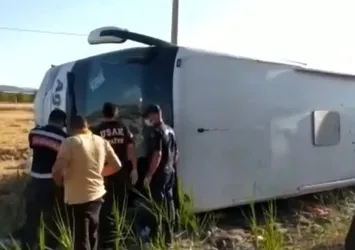 Son dakika: Uşak'ta yolcu otobüsü devrildi! Korkunç iddia
