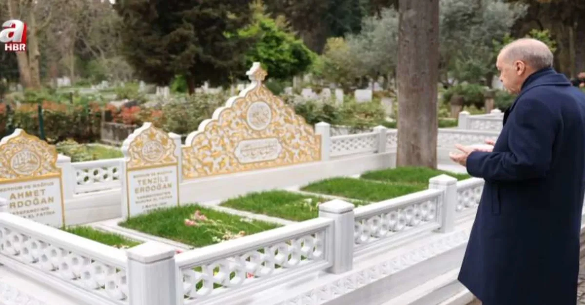 Başkan Erdoğan'dan kabir ziyareti!