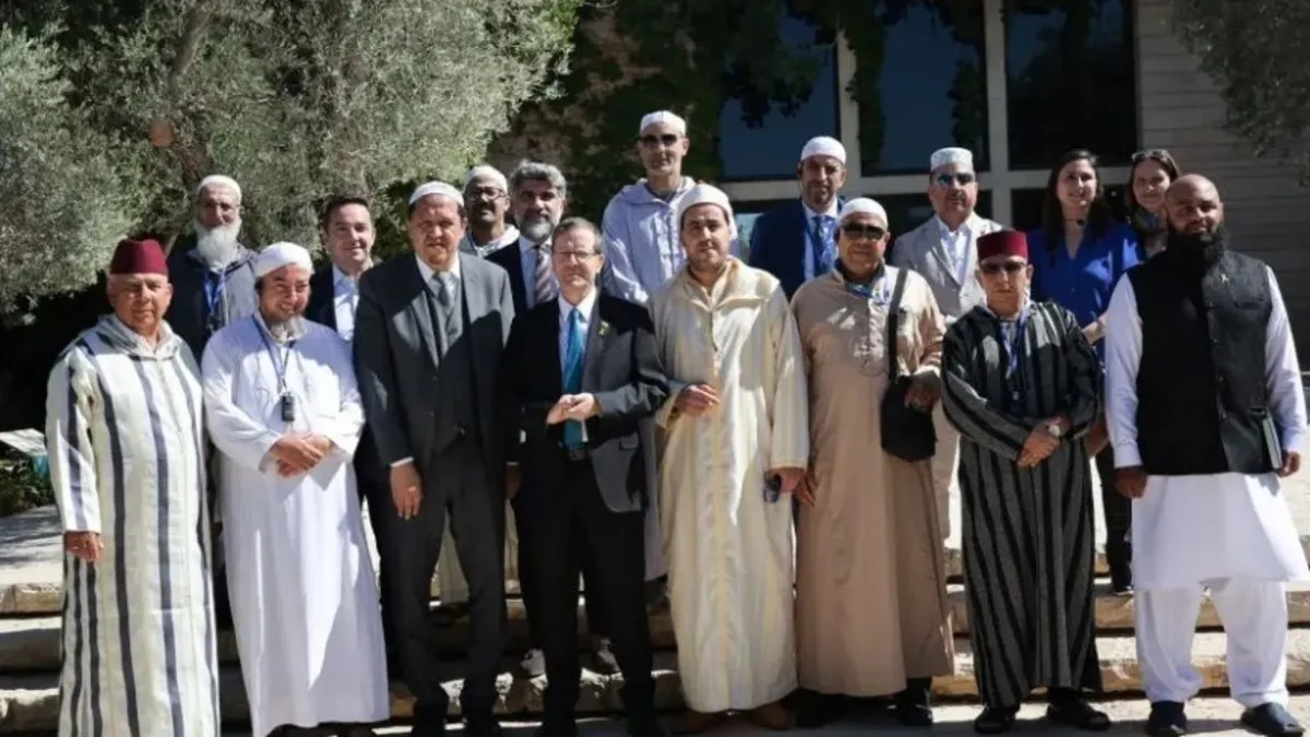 Senegal'de İsrail'e giden din adamlarına tepki