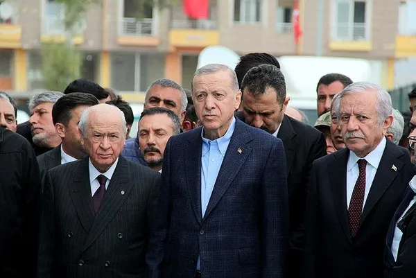 Başkan Erdoğan’dan deprem bölgesinde önemli açıklamalar: Hatay’ı asla yalnız bırakmayacağız