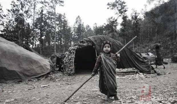 Dünyayla temas kurmamış kabile görüntülendi! Amazon ormanlarında bir ilk 25