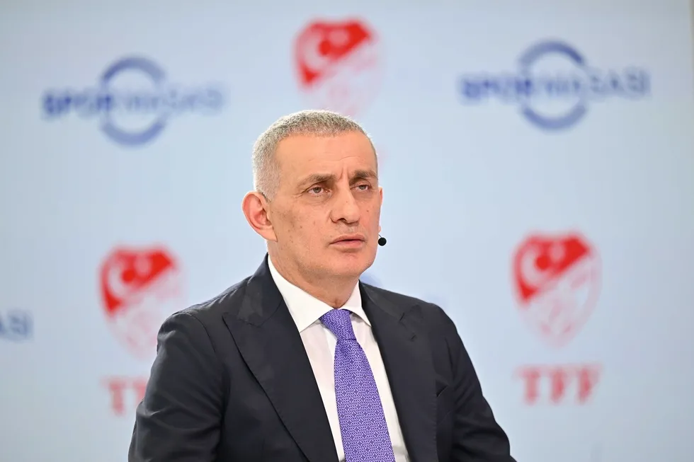 super-ligde-yabanci-sayisi-kurali-degisecek-mi-tff-baskani-haciosmanoglundan-aciklama-geldi-1778590097547.jpeg Süper Lig'de yabancı sayısı kuralı değişecek mi? TFF Başkanı Hacıosmanoğlu'ndan açıklama geldi - 1