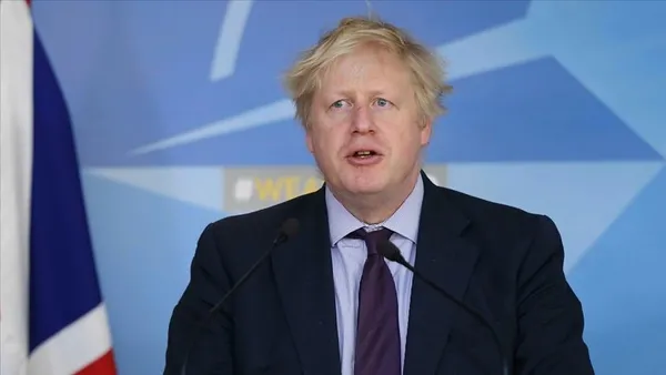 İngiltere’de istifa depremi! Boris Johnson’ı özür de kurtarmadı! 4 isimden peş peşe istifa kararları...