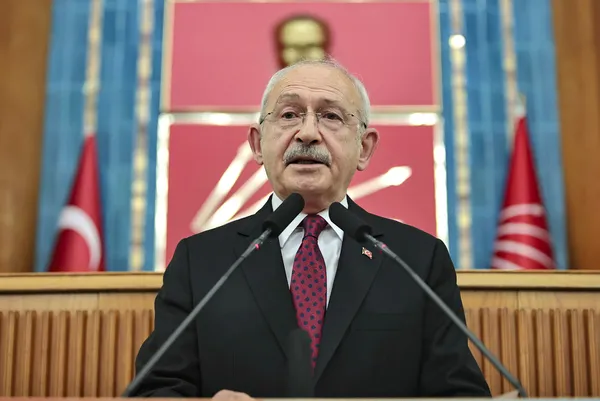 adalet-bakani-bekir-bozdagdan-kemal-kilicdaroglunun-cirkin-iftirasina-sert-tepki-iftira-yalan-ve-carpitma-siya-1653466015753.jpg Adalet Bakanı Bekir Bozdağ'dan Kemal Kılıçdaroğlu'nun çirkin iftirasına sert tepki: İftira, yalan ve çarpıtma, siyaset değil ahlaksızlıktır - 2