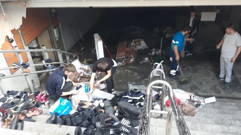 İstanbul'da selin etkili olduğu Eminönü alt geçidinde son durum