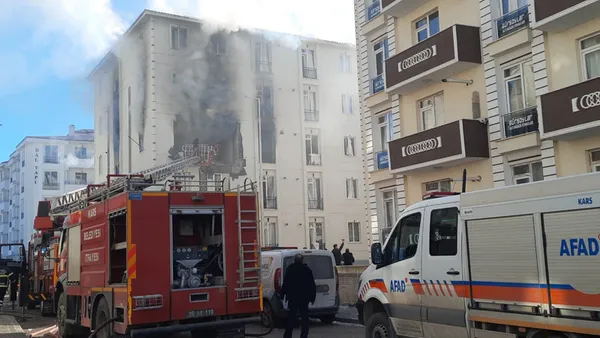karsta-dogal-gaz-patlamasi-biri-agir-3-yarali-1703071681034.jpg Kars'ta doğal gaz patlaması: Biri ağır 3 yaralı - 2