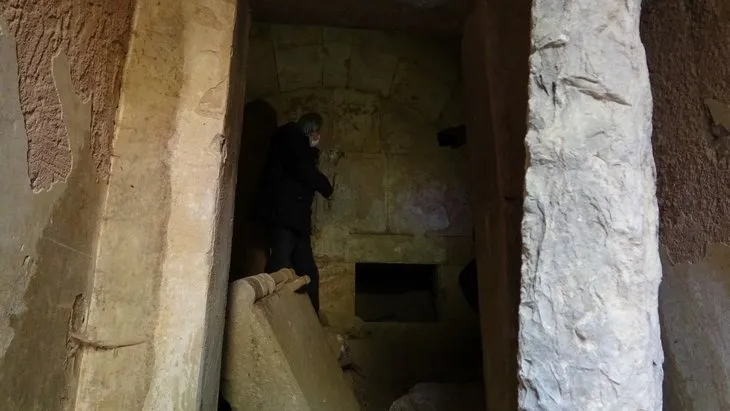 Görenler şaşıp kalıyor! Binlerce yıllık mezar odanın gizemi çözülemiyor