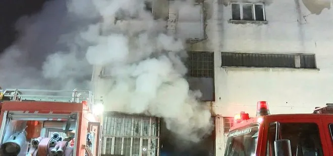 Son dakika: Sultangazi’de iplik fabrikasında büyük yangın