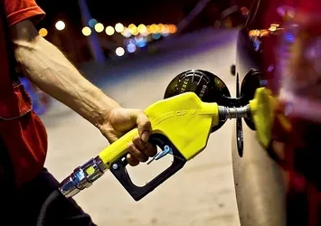 Benzine zam geliyor