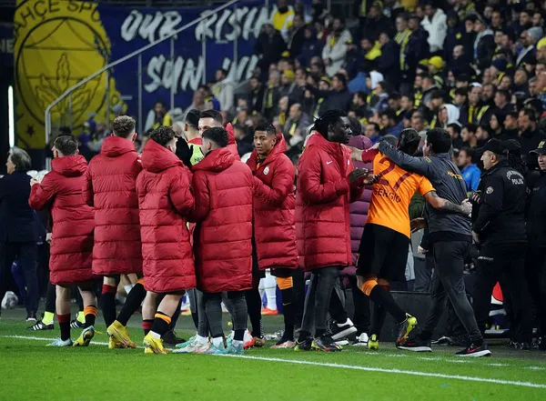 Galatasaray’a farklı mağlup olan Fenerbahçe’de teknik direktör Jorge Jesus konuştu: Galatasaray çok sakindi