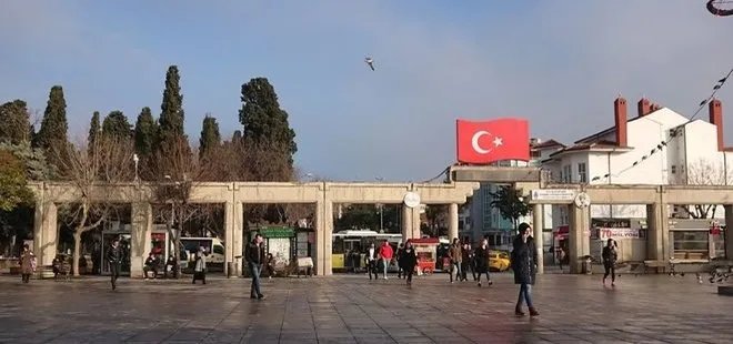 CHP’li Bakırköy Belediyesi’nden skandal! Cumhuriyet Meydanı’nın adını...