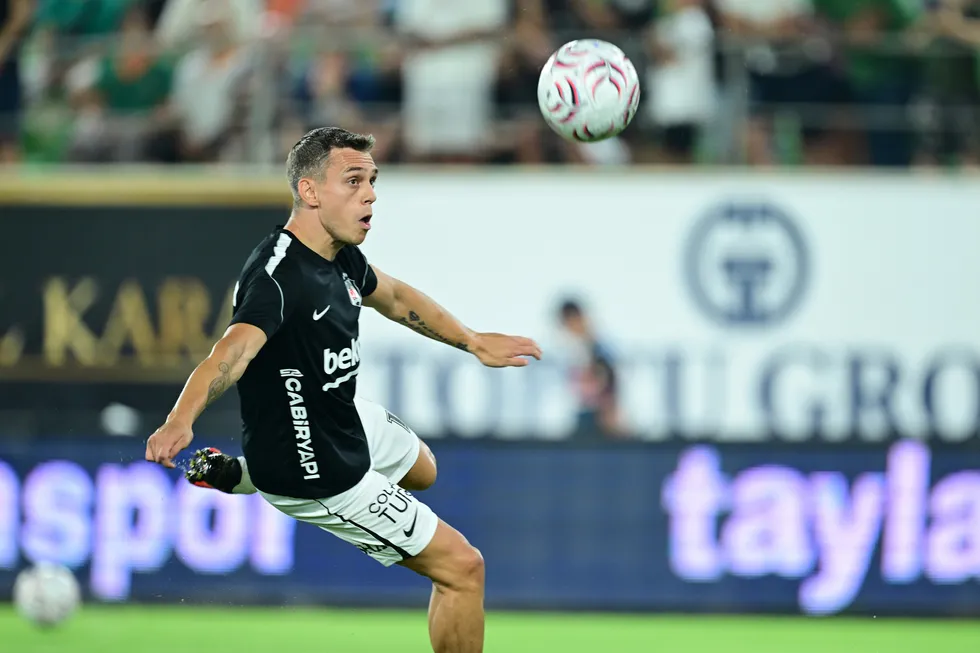 canli-anlatim-alanyaspor-besiktas-1787512944051.jpg Kartal deplasmanda takıldı! Maç sonucu: Alanyaspor 1-0 Beşiktaş - 4