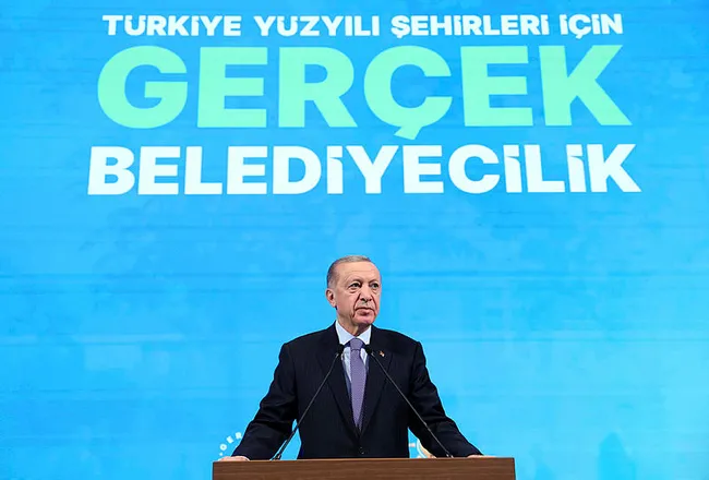 AK Parti’nin seçim beyannamesi ne ifade ediyor? Son anketler ne diyor?