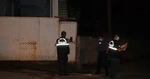 Önce ağabeyini sonra arkadaşını vurdu