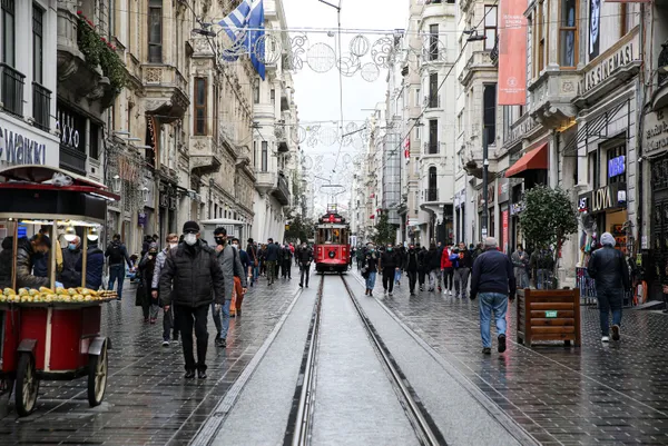 Beyindeki o bölgeyi manipüle ediyor! Koronavirüsün yeni bir belirtisi ortaya çıktı! - 3