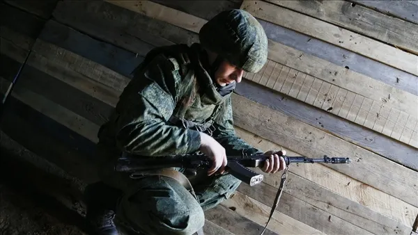 1645198275616.jpg Rusya'dan herkesi şaşırtan hamle! Askerler çekiliyor denildi ama... Ukrayna sınırına doğru yola çıktılar - 3