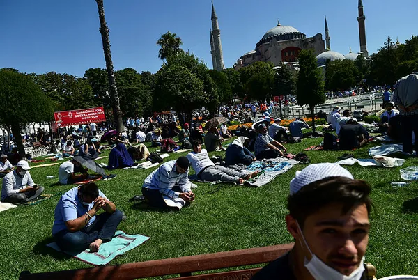 Başkan Erdoğan'dan Ayasofya Camii fotoğraflı cuma mesajı - 5