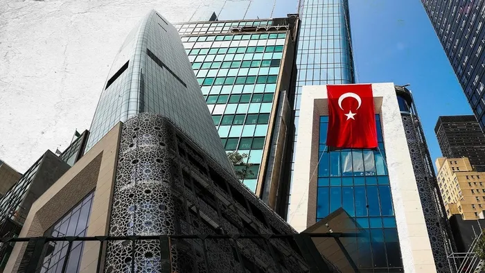 Son dakika: New York’taki Türkevi'nin önünde şüpheli paket alarmı - 1