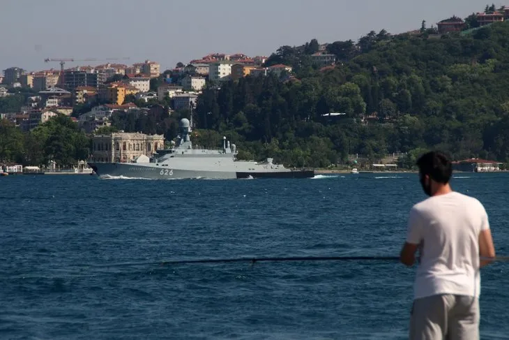 ABD savaş gemisi “USS Porter” İstanbul Boğazı’ndan geçti! Dikkat çeken mesaj