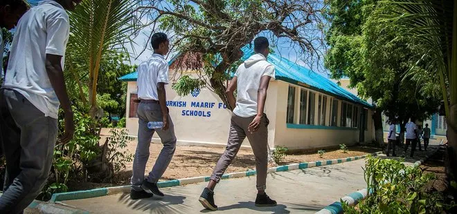 Ekvator Ginesi’ndeki FETÖ okulu TMV’ye devredildi