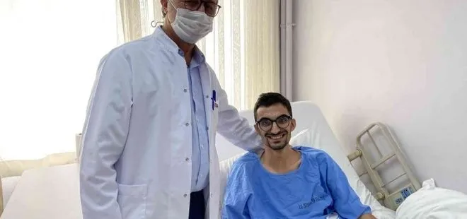 Dil eğitimi için ABD’ye giden 22 yaşındaki öğrenci Mehmet Akbulut trafik kazası geçirdi! Yurda dönen Akbulut: Türkiye bir sağlık cenneti