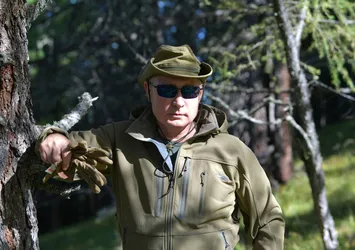 Putin doğum gününde maaşına zam yaptı