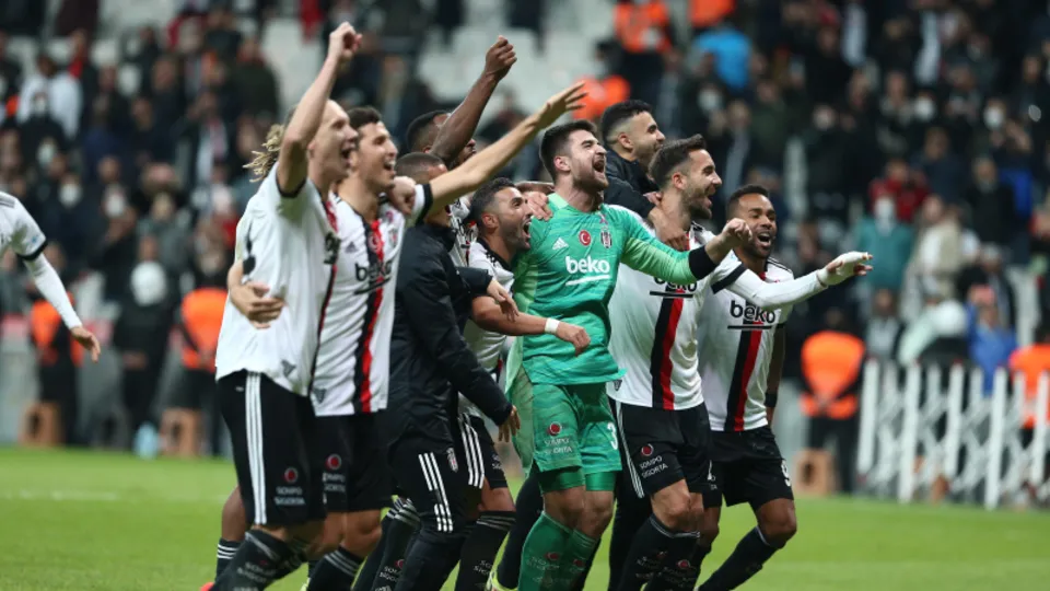 Sporting Lizbon Beşiktaş maçı | Sergen Yalçın'dan radikal karar! İşte Beşiktaş'ın ilk 11'i