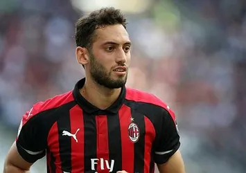 Hakan Çalhanoğlu'ndan Tolgay yorumu