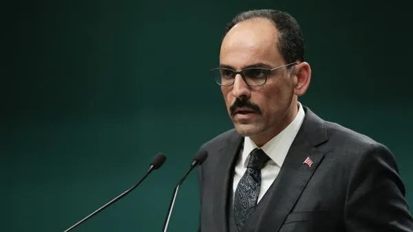Sol yobazlık yine hortladı! İbrahim Kalın’ın Hiç oldum eserini düzenleyen ünlü sanatçı Erkan Oğur linç edildi ve hata yaptığını söyledi