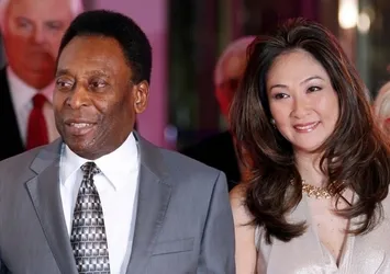 Pele 75'inde evlendi!