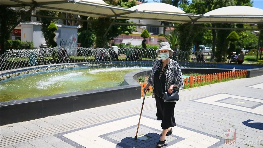 65 yaş üstü sokağa çıkma yasağı kalktı mı? 65 yaş üstü toplu taşıma araçlarını kullanabilecek mi? Kabine kararları... 11