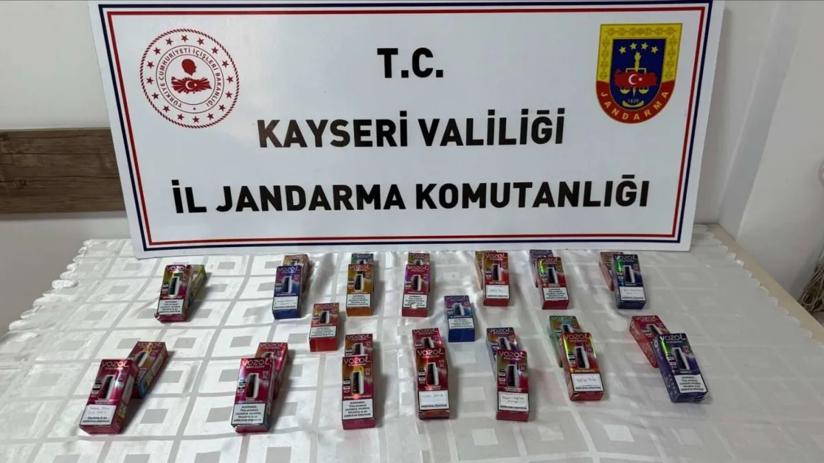 Yol kontrolünde 930 paket kaçak sigara ele geçirildi