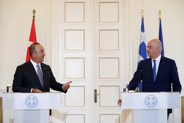 Son dakika: Dışişleri Bakanı Mevlüt Çavuşoğlu ve Yunan mevkidaşı Nikos Dendias'tan önemli açıklamalar: Aşı sertifikasında anlaştık - 1