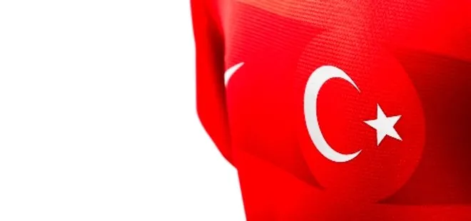 BİR İSİM DAHA MİLLİ TAKIM KADROSUNDAN ÇIKARILDI