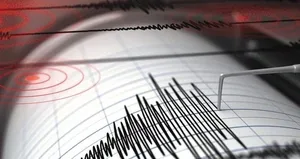 6,2 büyüklüğünde depremle sallandılar