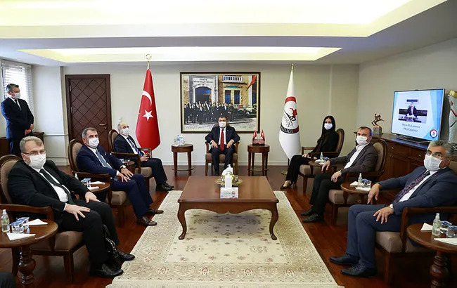 Bakan Koca: Son 1 haftada vaka artış hızımız kontrol altına alındı