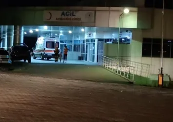 Bingöl’de iki araç birbirine girdi: 8 yaralı