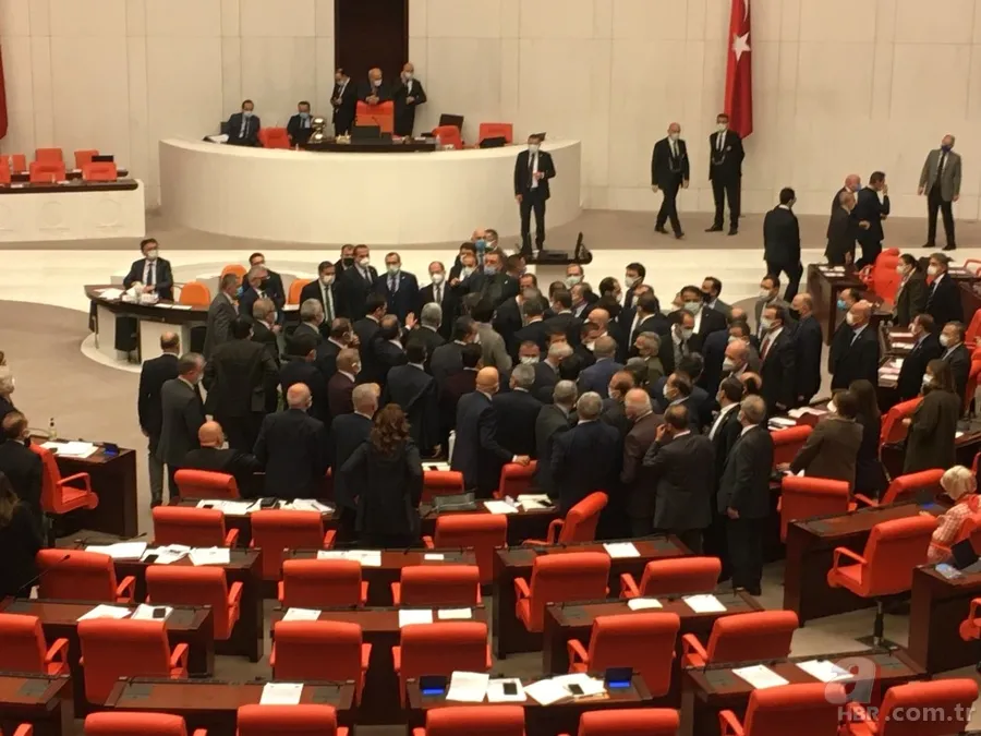 TBMM’de arbede! AK Parti ile CHP arasındaki tartışmaya HDP de karıştı 12
