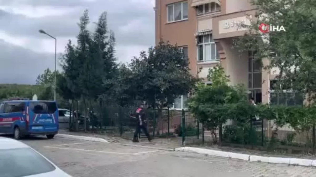 İzmit'te pencereden düşen yaşlı adam hayatını kaybetti