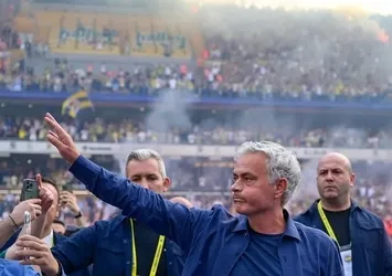 Jose Mourinho transferini bizzat istedi! Dünyaca ünlü yıldız Kanarya'ya imza atacak