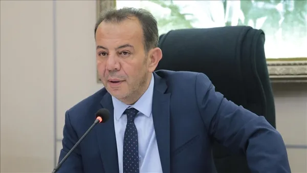 1692886272252.jpg Suriyeli taklidi yaparak algı oluşturdu: Halkı sığınmacılara karşı kışkırttı kirli provokasyona muhaliflerden destek geldi! - 3
