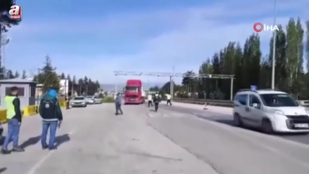 Amasya'da tırda 10 kaçak göçmen yakalandı